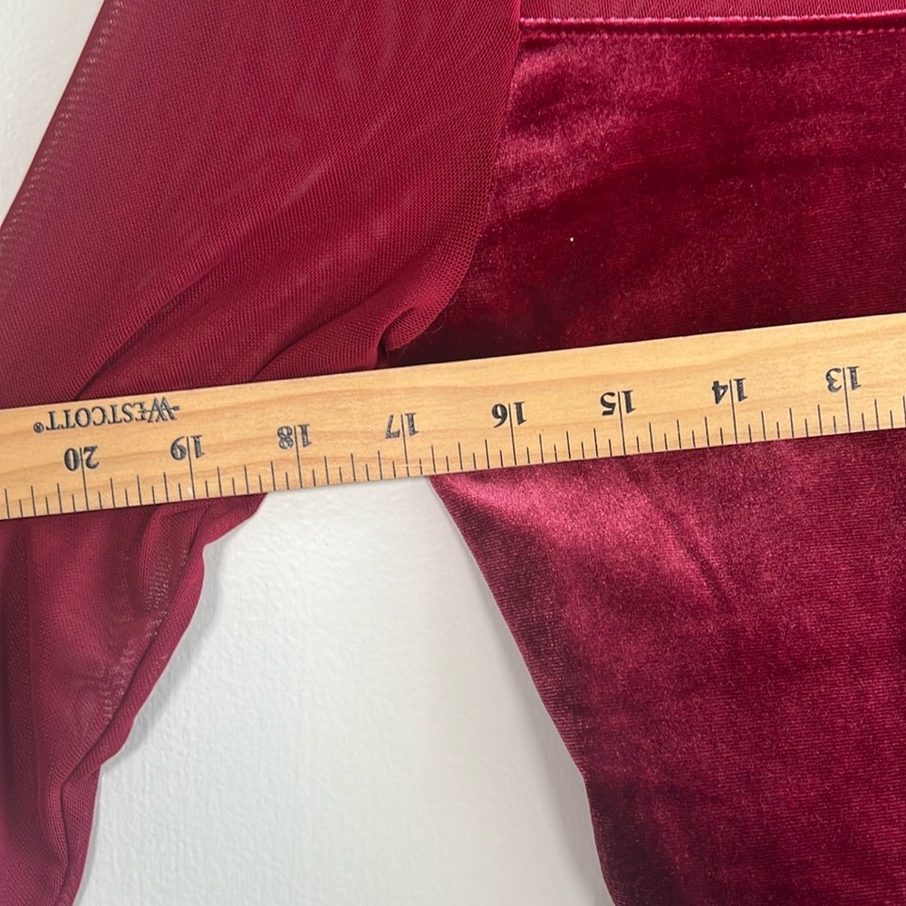 Wild Fable Burgundy Red Velvet Sheer Sleeves Top Size L - Picture 7 of 7